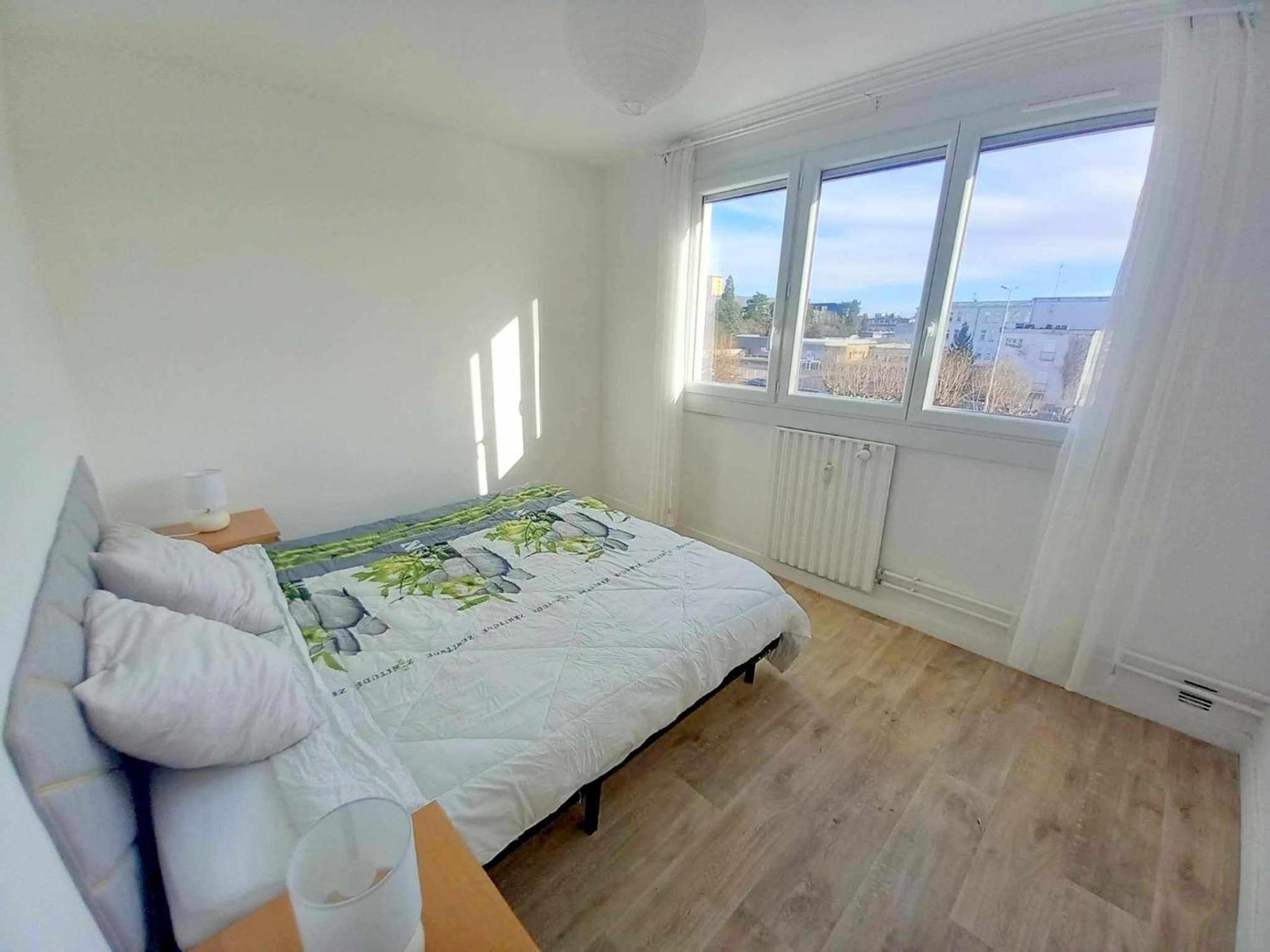 Apartamento T3 57M2 Avec Balcon Proche Gare Sncf, Wifi Et Cafe Et The Offerts Orléans Exterior foto